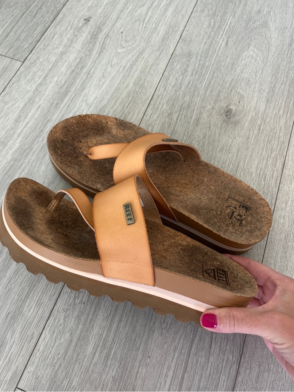 Reef Women's Tan Leather Platform Thong Sandals